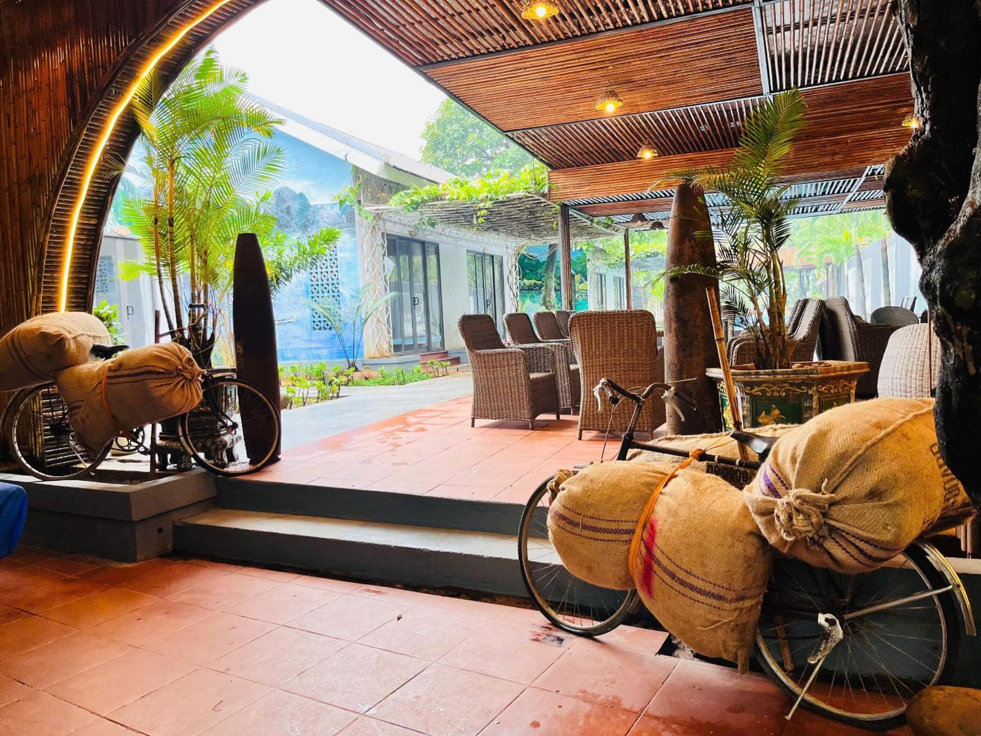 Commander Lodge Phong Nha Exteriér fotografie